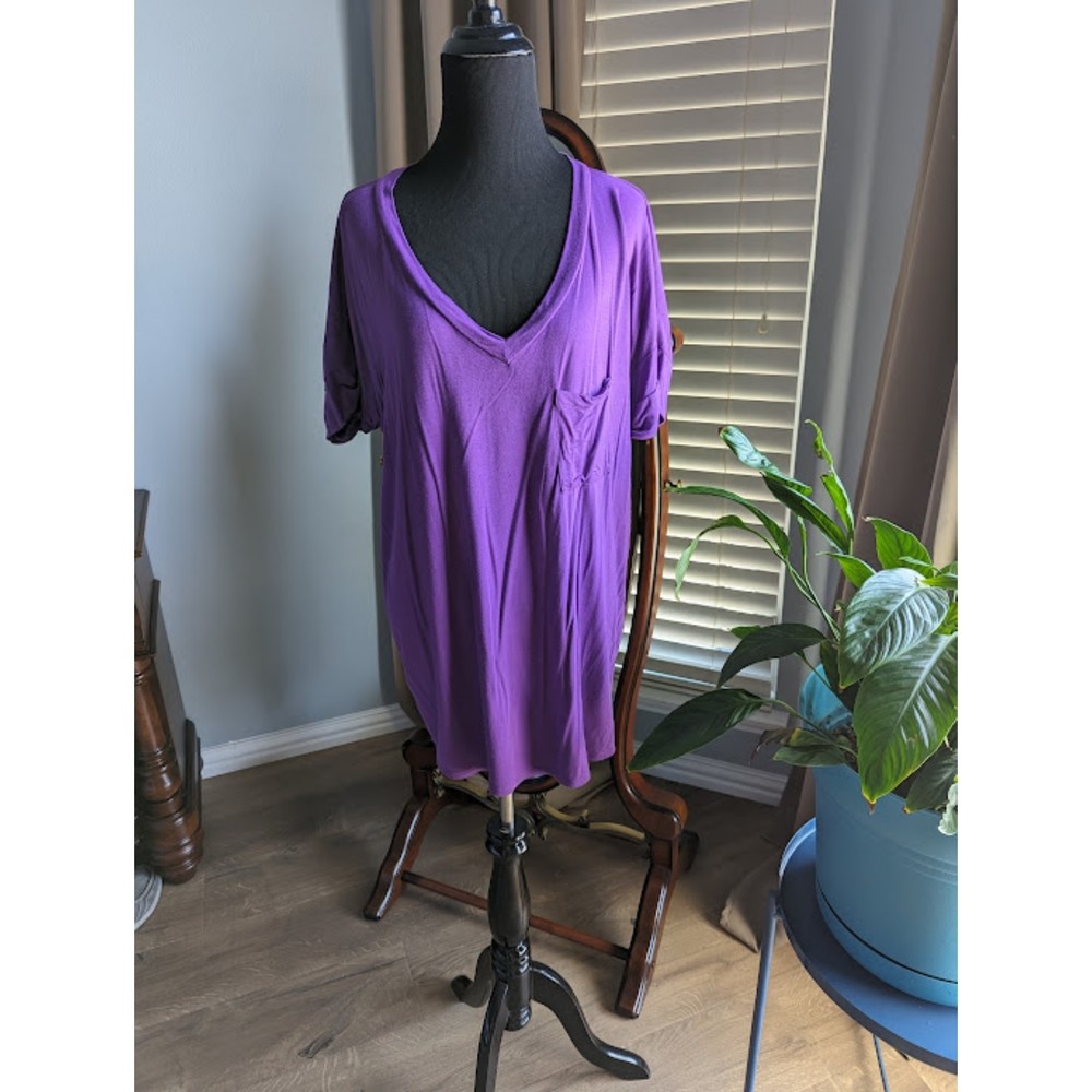 {3 for $15} Rebecca : The Label T-Shirt